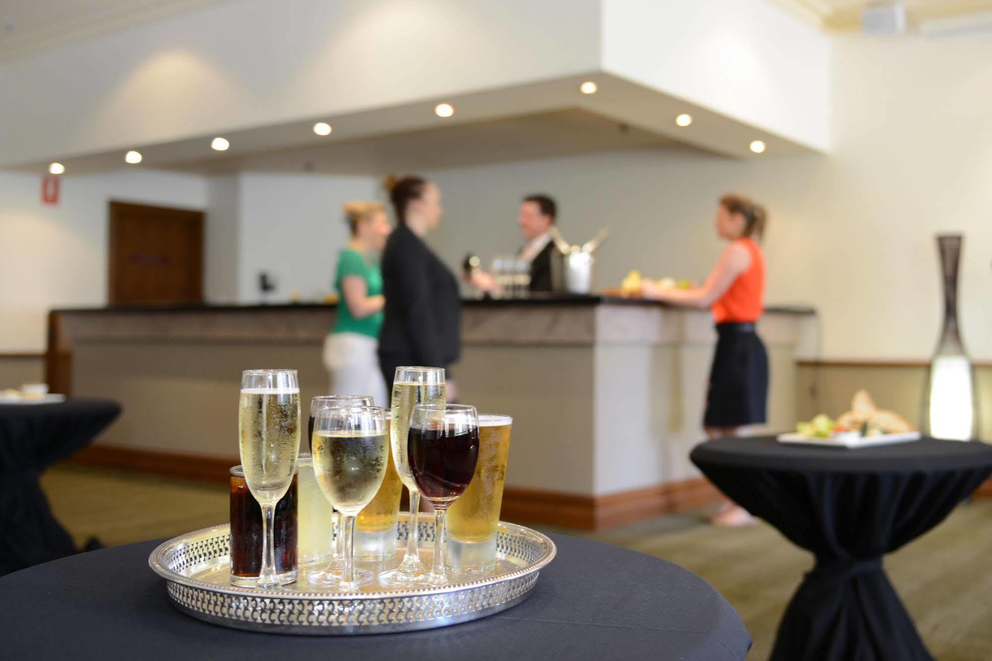 Hotel Ibis Styles Adelaide Grosvenor Exterior foto