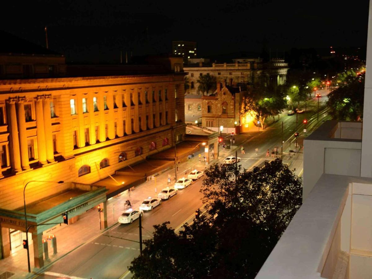 Hotel Ibis Styles Adelaide Grosvenor Exterior foto