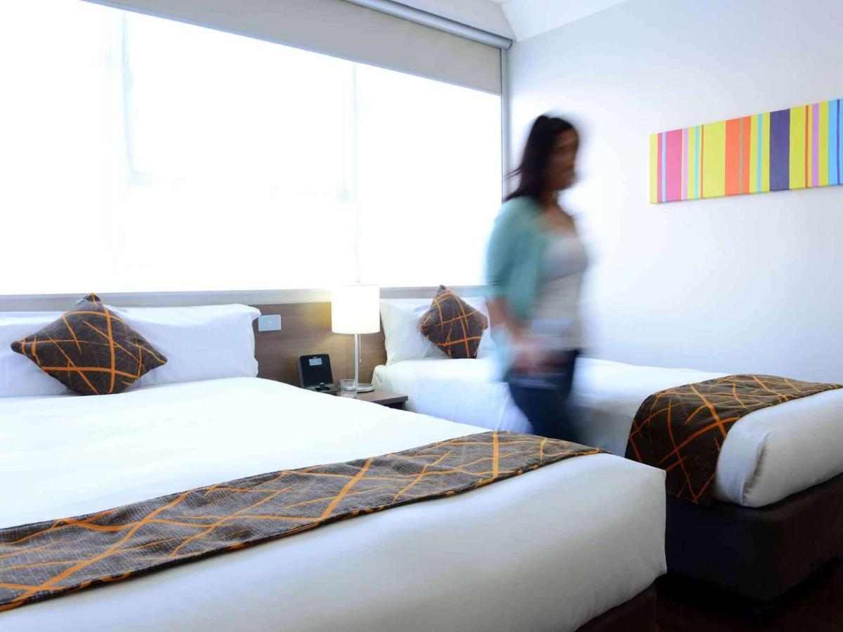 Hotel Ibis Styles Adelaide Grosvenor Exterior foto